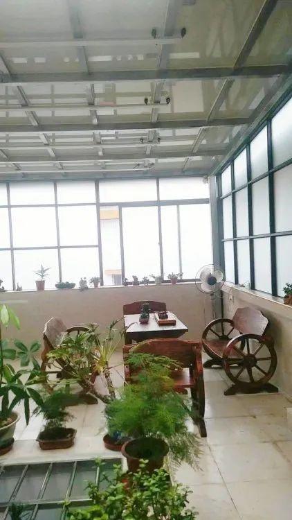 還在裝傳統(tǒng)陽光房？太傻了！如今大家都裝這個(gè)，美觀、環(huán)保還能賺錢！
