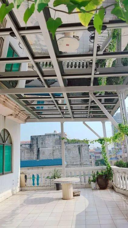 還在裝傳統(tǒng)陽光房？太傻了！如今大家都裝這個(gè)，美觀、環(huán)保還能賺錢！