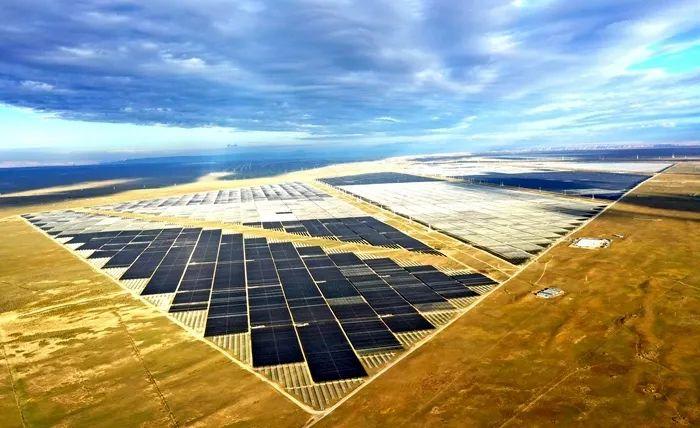 中國(guó)十三省最大光伏電站在這里！欽州康熙嶺的光伏電站能排上號(hào)了嗎？