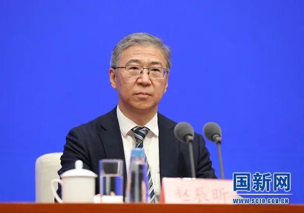 國家能源局：大力發(fā)展光伏發(fā)電、風(fēng)電等可再生能源；多管齊下解決消納問題